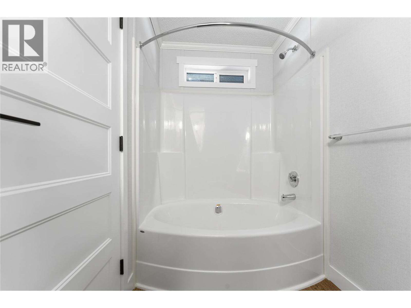 1361 30 Street Se Unit# 42, Salmon Arm, British Columbia  V1E 2N4 - Photo 17 - 10379032