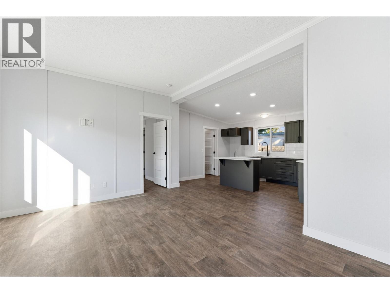 1361 30 Street Se Unit# 42, Salmon Arm, British Columbia  V1E 2N4 - Photo 9 - 10379032