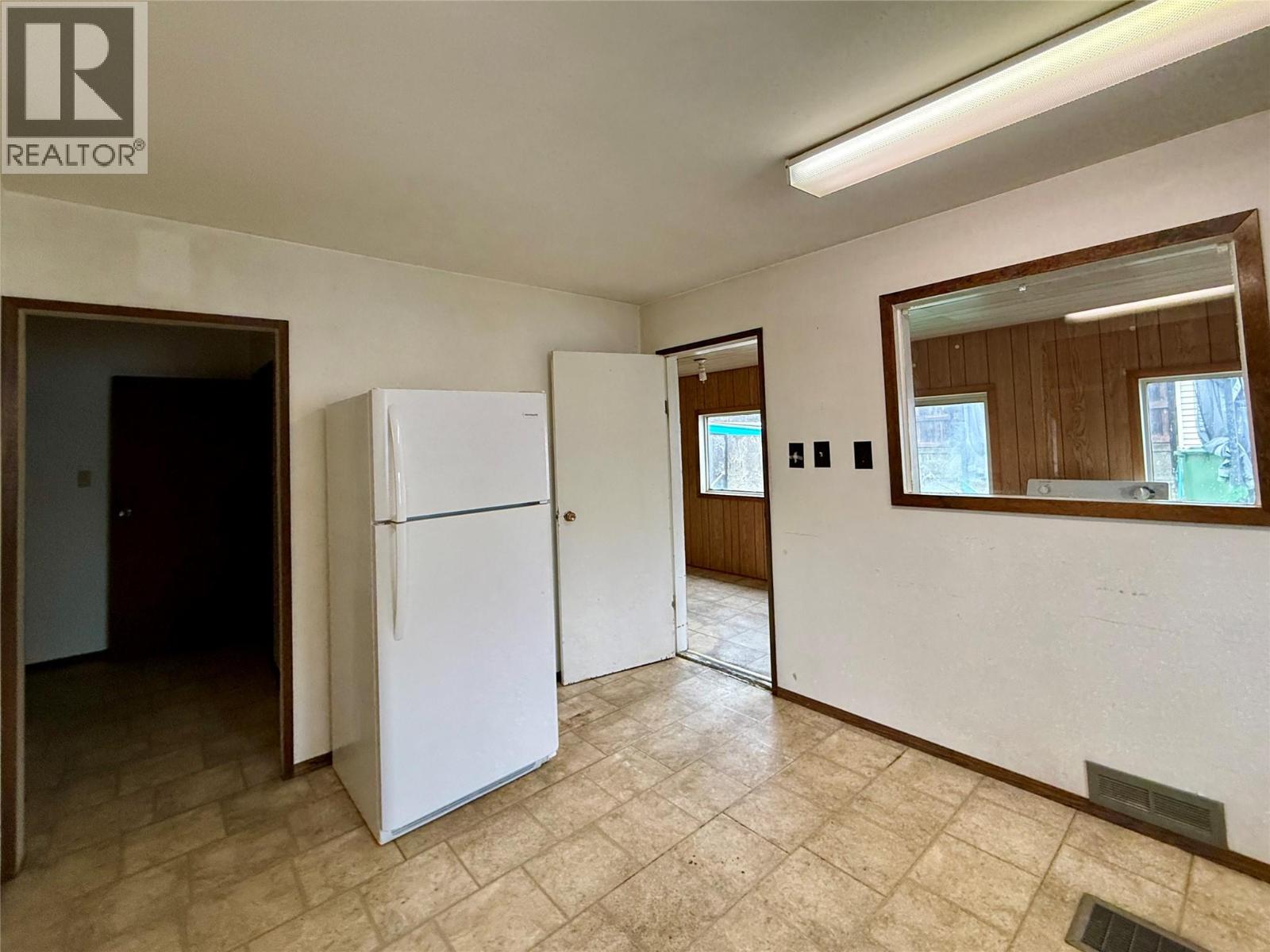 335 Marsden Street, Kimberley, British Columbia  V1A 1H3 - Photo 10 - 10373600