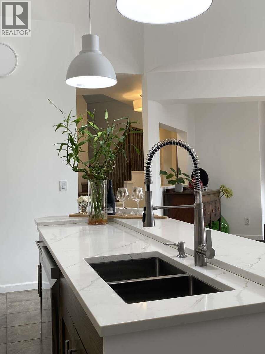 1905 Pandosy Street Unit# 307, Kelowna, British Columbia  V1Y 1R8 - Photo 5 - 10381053