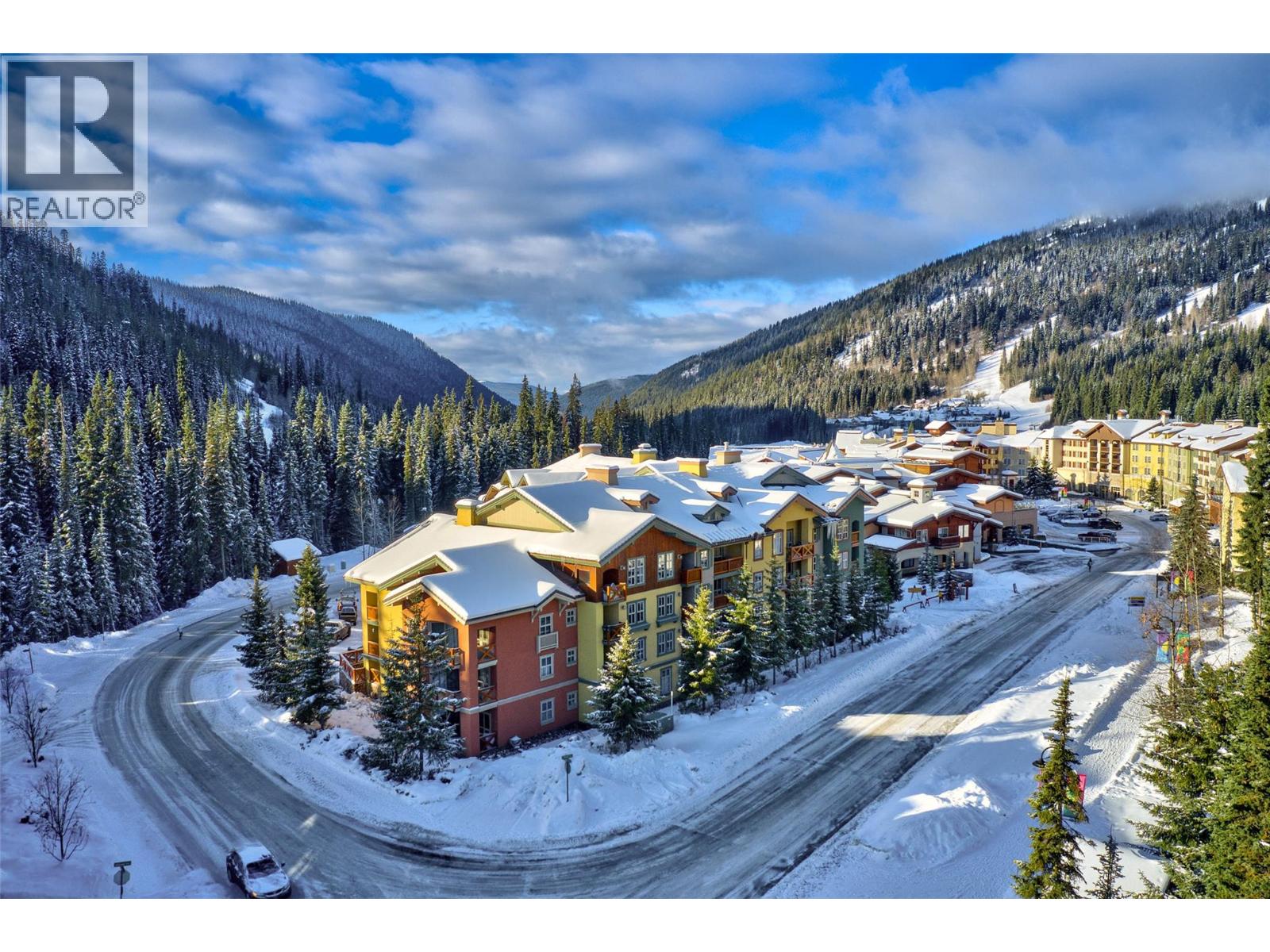 3190 CREEKSIDE Way Unit# 215, kamloops, British Columbia