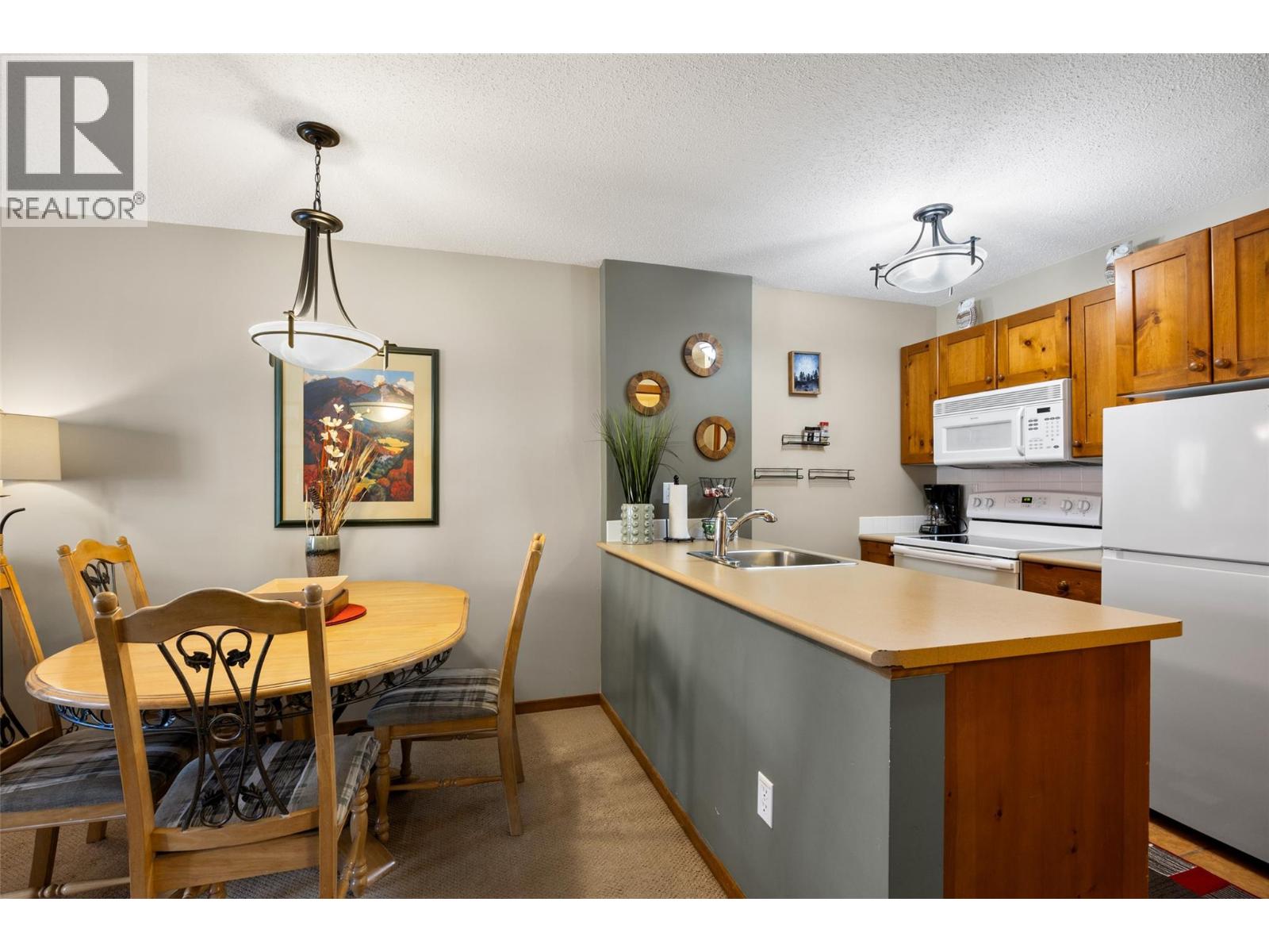 3190 Creekside Way Unit# 215, Kamloops, British Columbia  V0E 5N0 - Photo 6 - 10381036