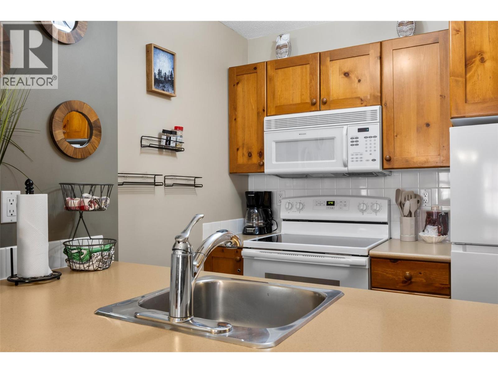 3190 Creekside Way Unit# 215, Kamloops, British Columbia  V0E 5N0 - Photo 7 - 10381036