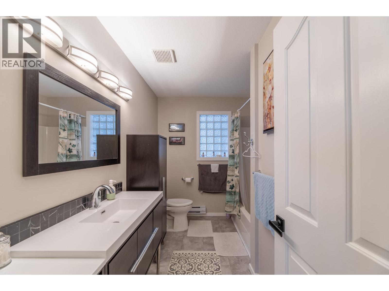 62 Dauphin Avenue Unit# 202, Penticton, British Columbia  V2A 6V8 - Photo 23 - 10381059