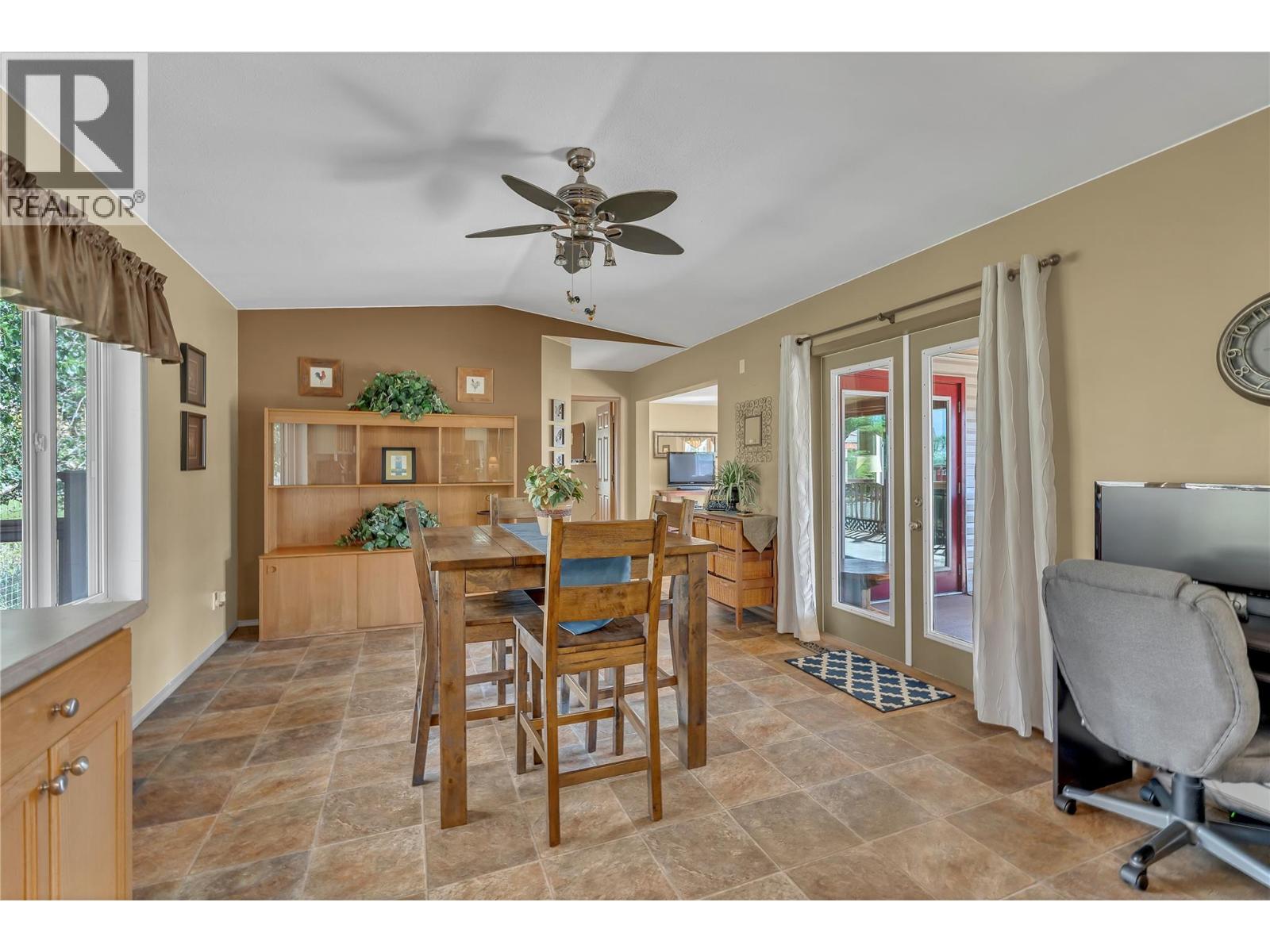 8705 Road 22 Road, Oliver, British Columbia  V0H 1T1 - Photo 69 - 10381063