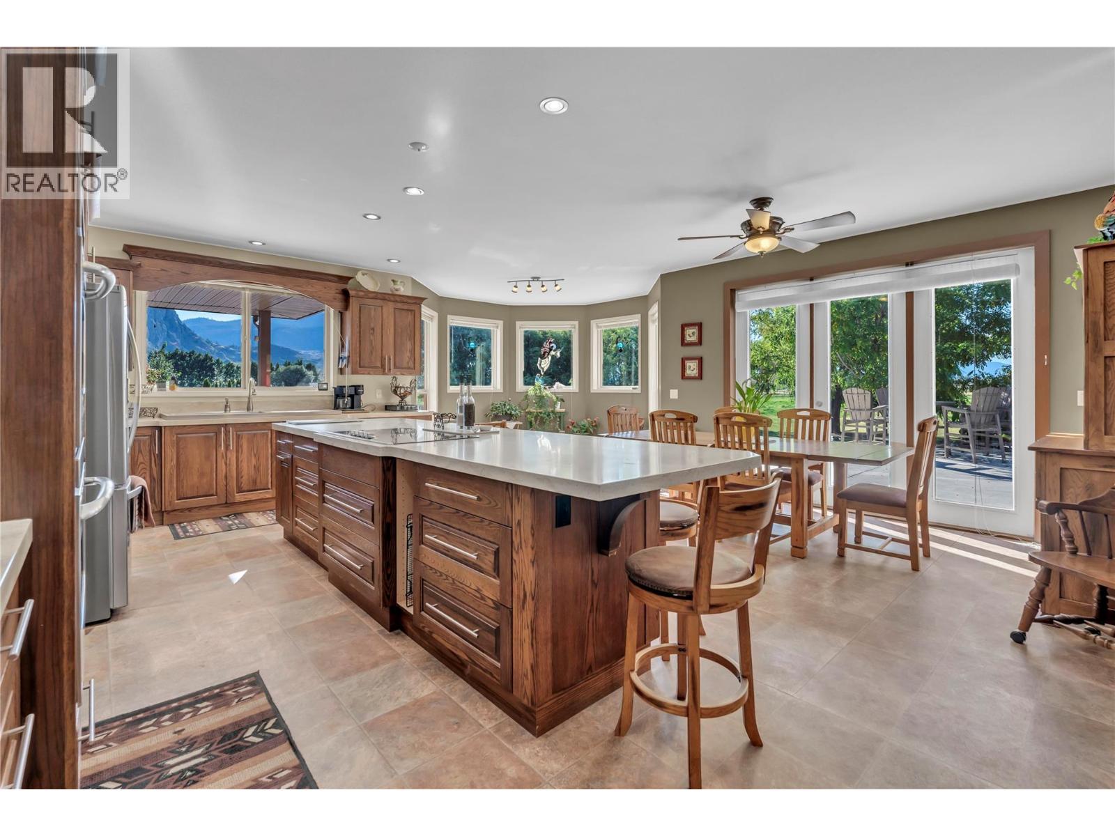 8705 Road 22 Road, Oliver, British Columbia  V0H 1T1 - Photo 5 - 10381051