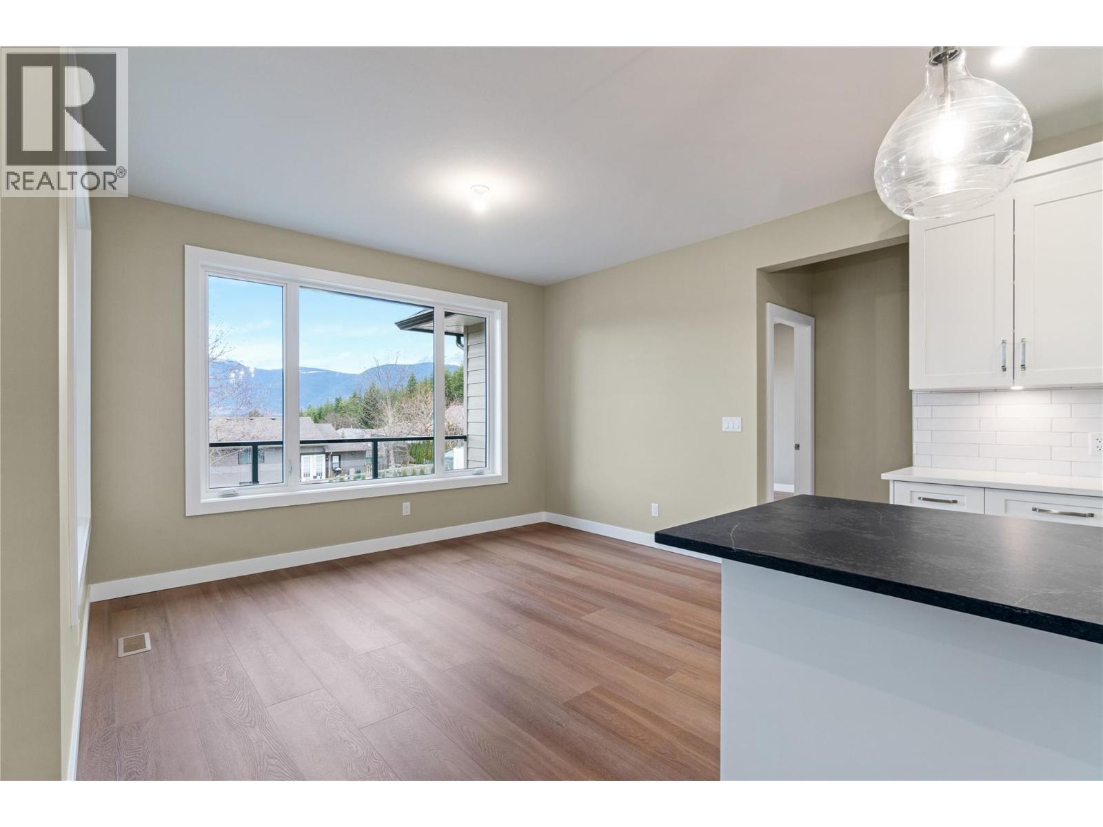 1905 35 Street Ne, Salmon Arm, British Columbia  V1E 1M9 - Photo 22 - 10381019