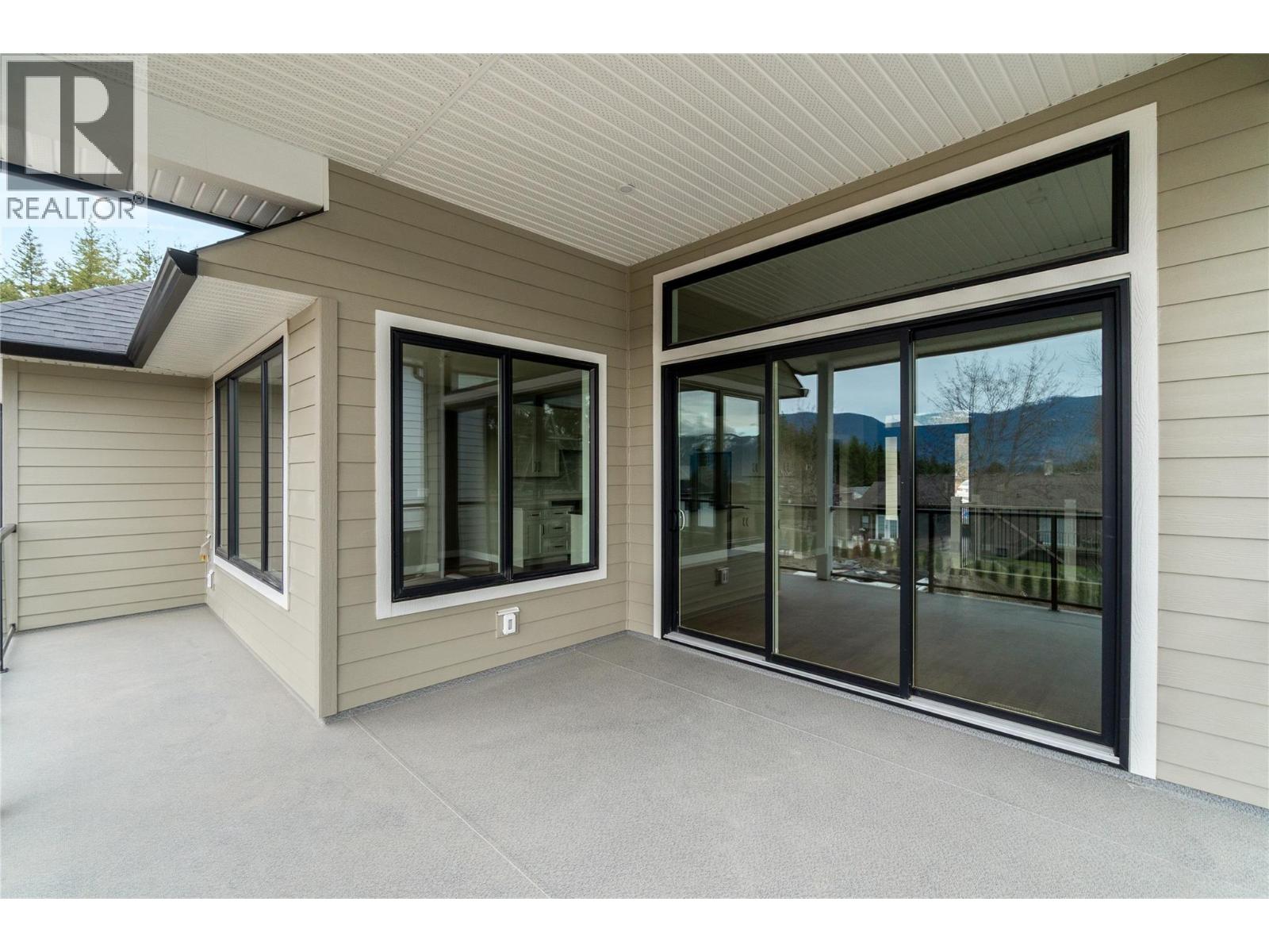 1905 35 Street Ne, Salmon Arm, British Columbia  V1E 1M9 - Photo 25 - 10381019