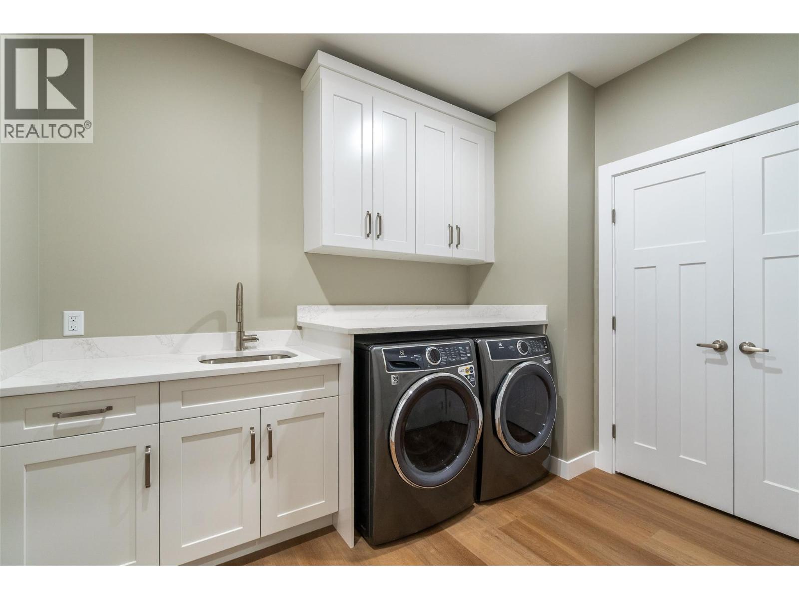 1905 35 Street Ne, Salmon Arm, British Columbia  V1E 1M9 - Photo 30 - 10381019