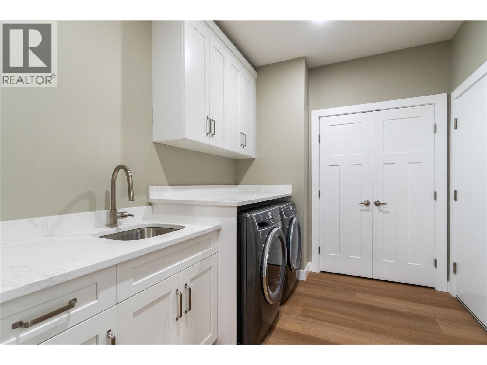 1905 35 Street Ne, Salmon Arm, British Columbia  V1E 1M9 - Photo 32 - 10381019