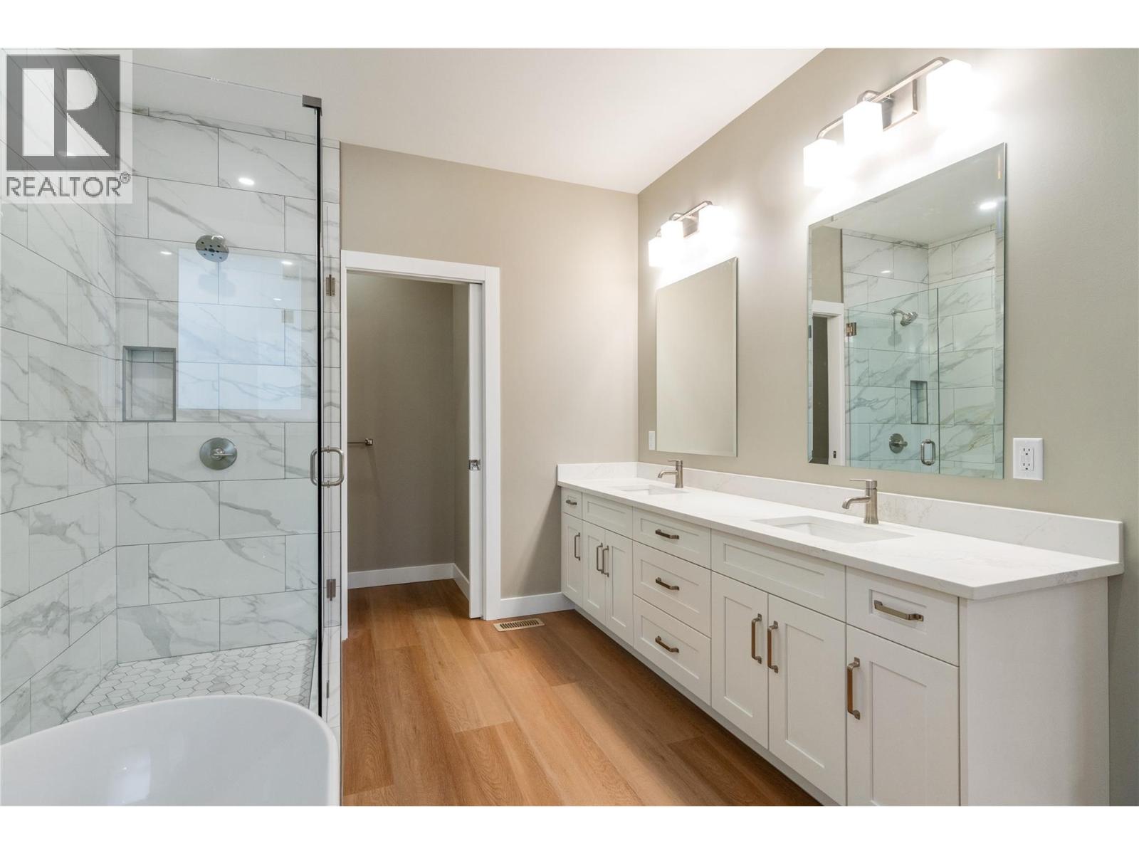 1905 35 Street Ne, Salmon Arm, British Columbia  V1E 1M9 - Photo 35 - 10381019