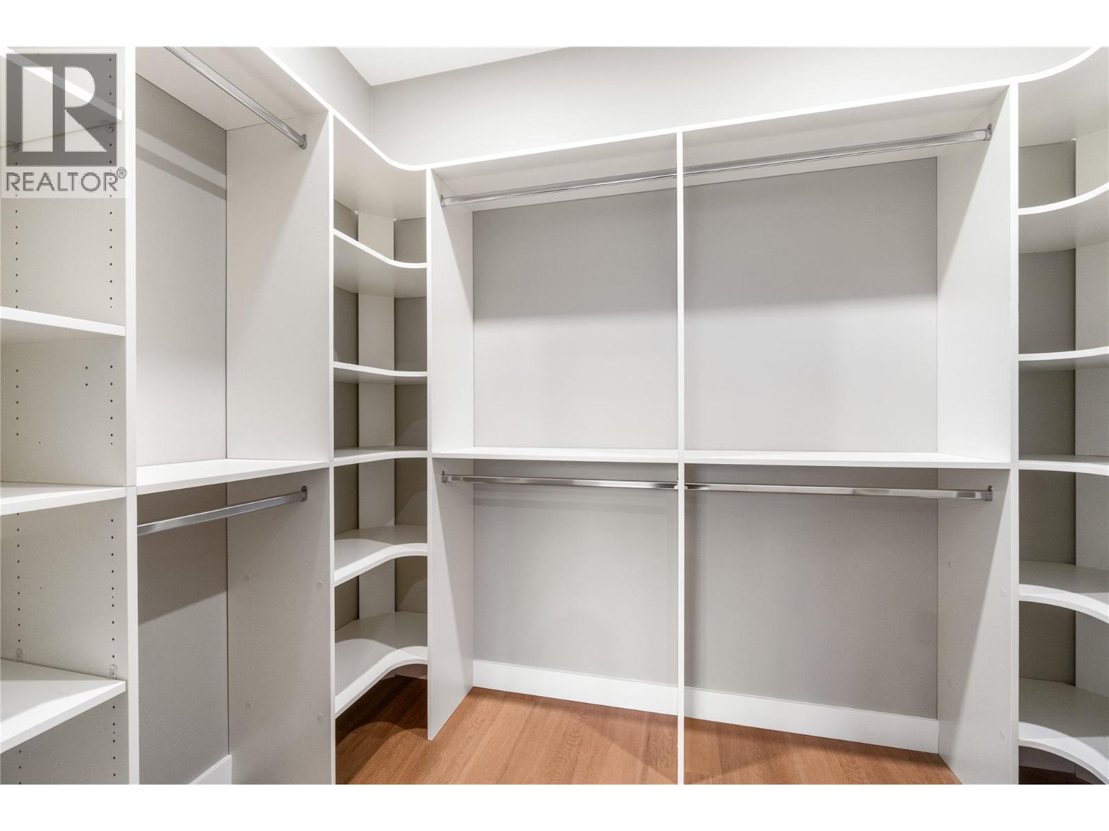 1905 35 Street Ne, Salmon Arm, British Columbia  V1E 1M9 - Photo 39 - 10381019