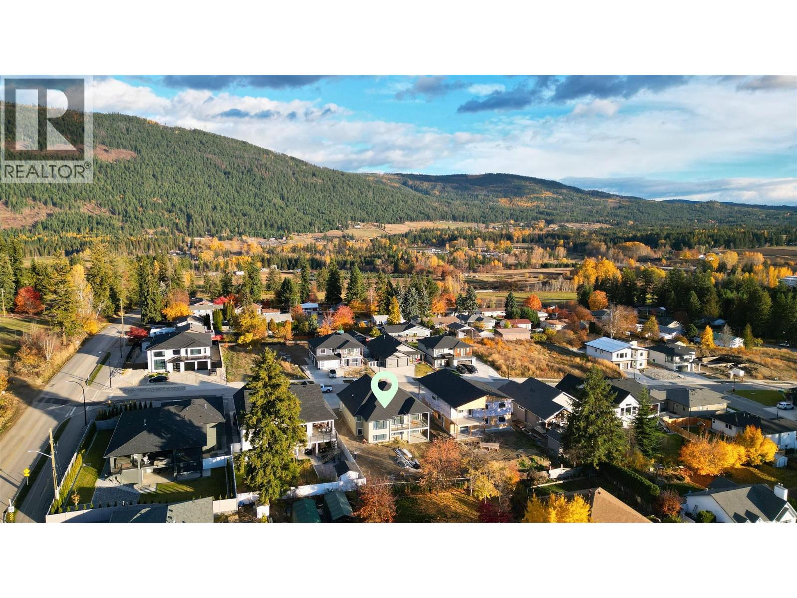 1905 35 Street Ne, Salmon Arm, British Columbia  V1E 1M9 - Photo 44 - 10381019