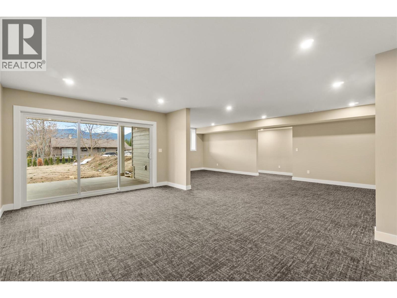 1905 35 Street Ne, Salmon Arm, British Columbia  V1E 1M9 - Photo 47 - 10381019