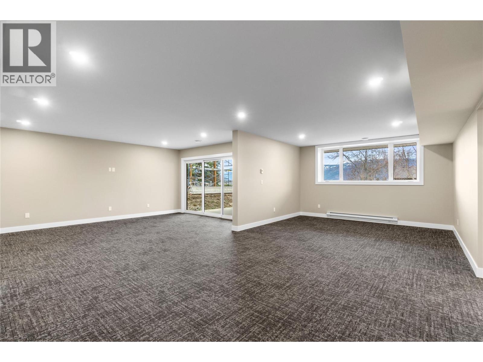 1905 35 Street Ne, Salmon Arm, British Columbia  V1E 1M9 - Photo 49 - 10381019