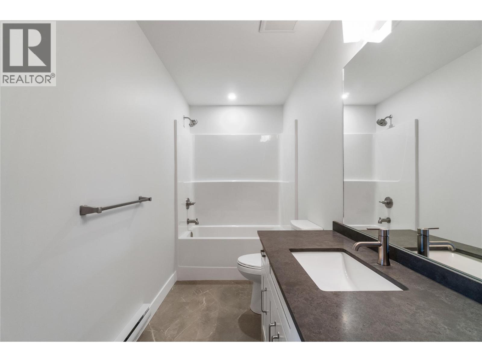 1905 35 Street Ne, Salmon Arm, British Columbia  V1E 1M9 - Photo 55 - 10381019