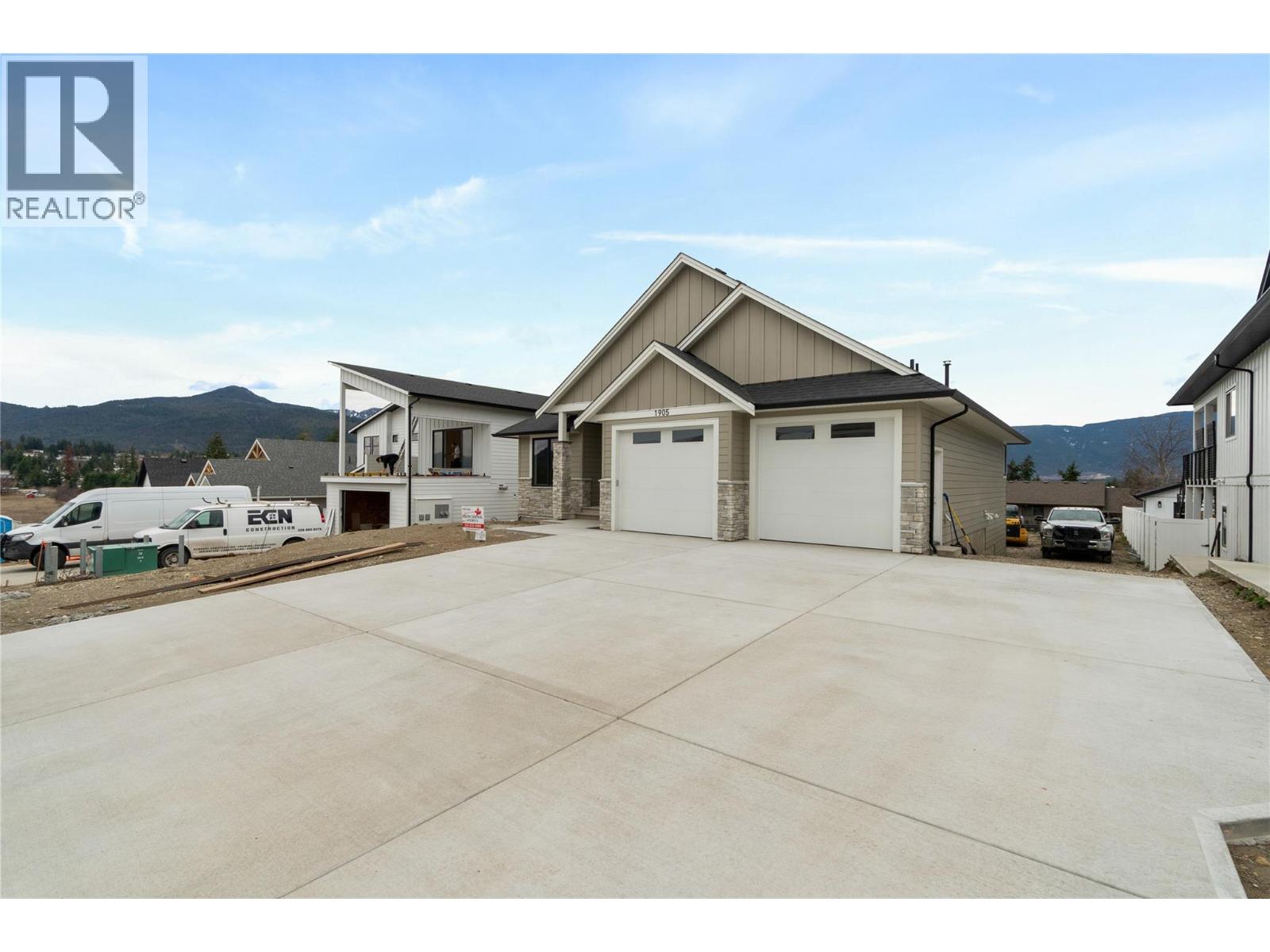 1905 35 Street Ne, Salmon Arm, British Columbia  V1E 1M9 - Photo 59 - 10381019