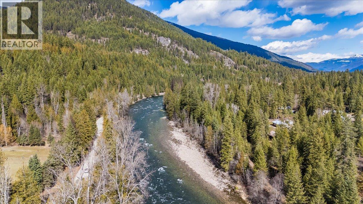 5641 Slocan River Road, Winlaw, British Columbia  V0G 2J0 - Photo 17 - 10381035