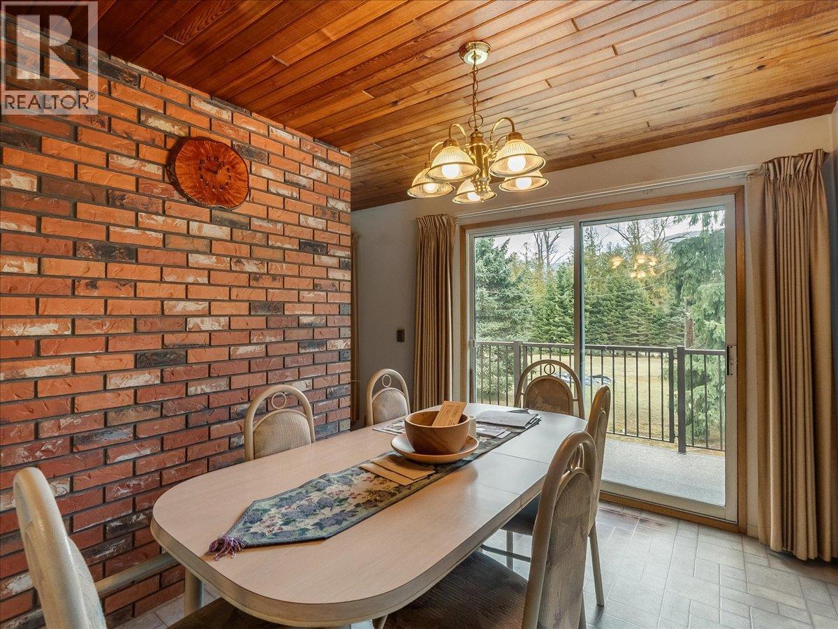 5641 Slocan River Road, Winlaw, British Columbia  V0G 2J0 - Photo 8 - 10381035