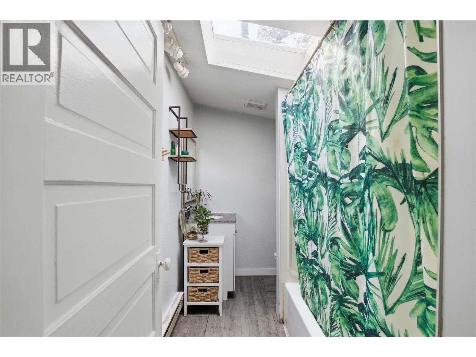 1915 Shumway Road, Kamloops, British Columbia  V2C 6T7 - Photo 14 - 10381020