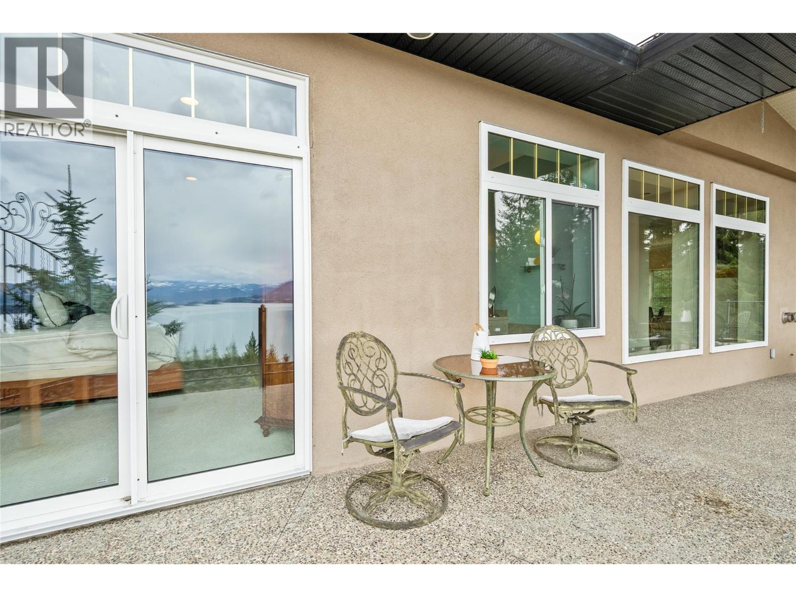 3676 Mcbride Road, Blind Bay, British Columbia  V0E 1H1 - Photo 29 - 10380658