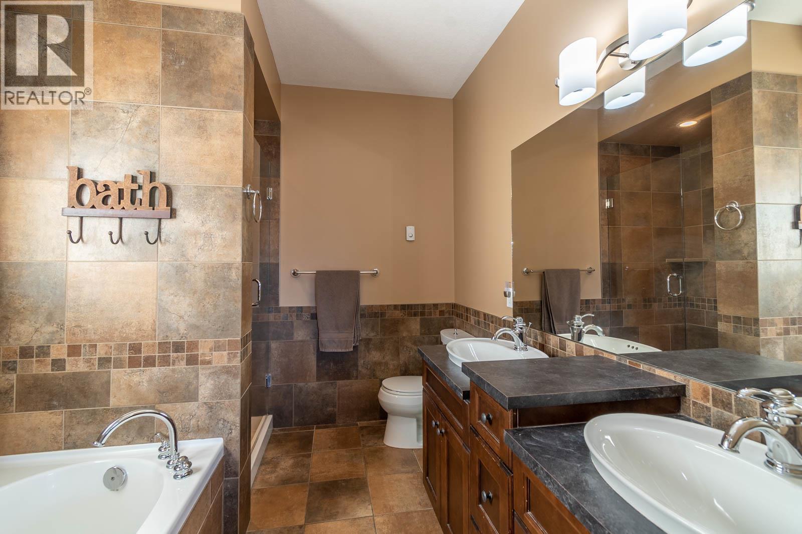 1025 Longacre Place, Vernon, British Columbia  V1H 1H7 - Photo 45 - 10374660