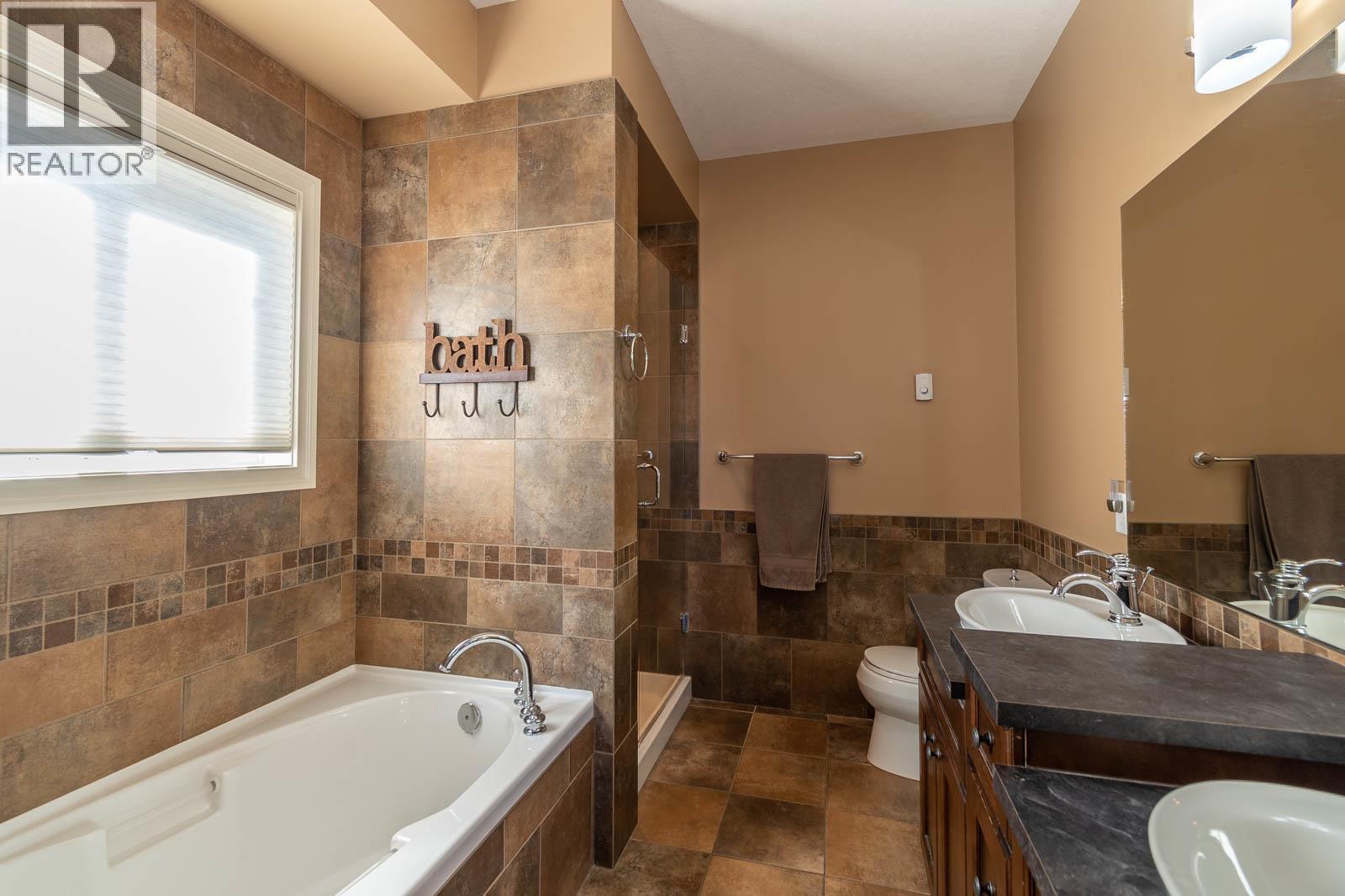 1025 Longacre Place, Vernon, British Columbia  V1H 1H7 - Photo 46 - 10374660