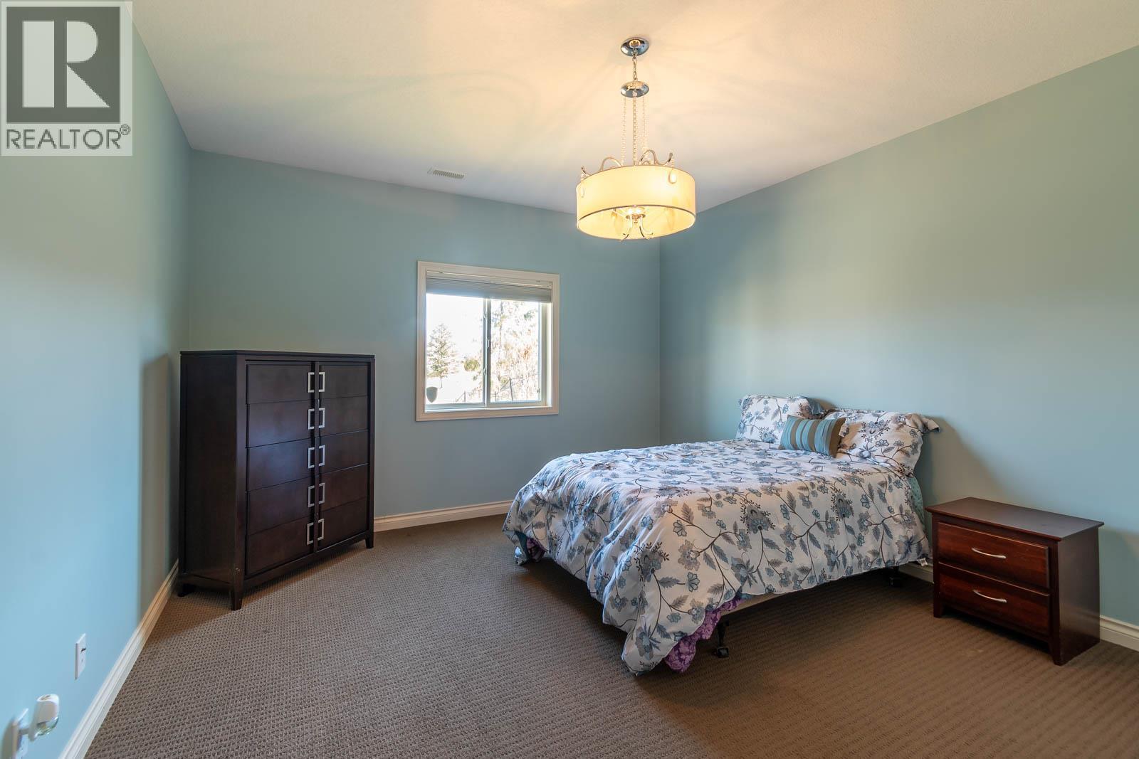 1025 Longacre Place, Vernon, British Columbia  V1H 1H7 - Photo 63 - 10374660