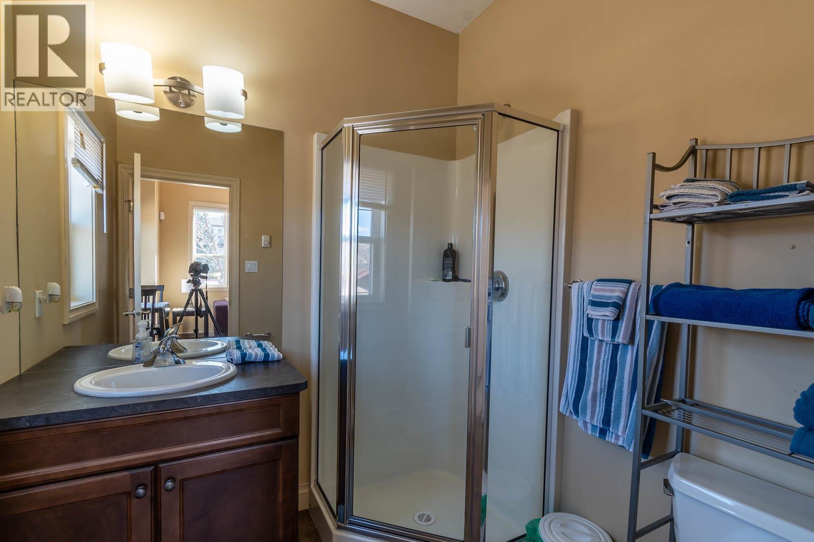 1025 Longacre Place, Vernon, British Columbia  V1H 1H7 - Photo 72 - 10374660