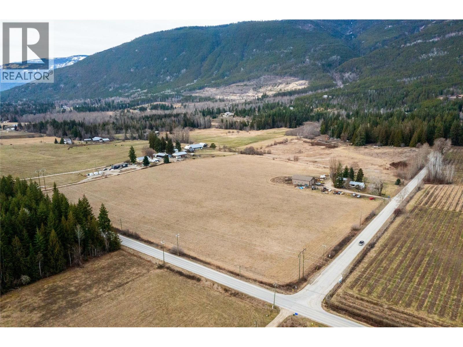 5311 30 Avenue Nw, Salmon Arm, British Columbia  V1E 3A9 - Photo 14 - 10381042