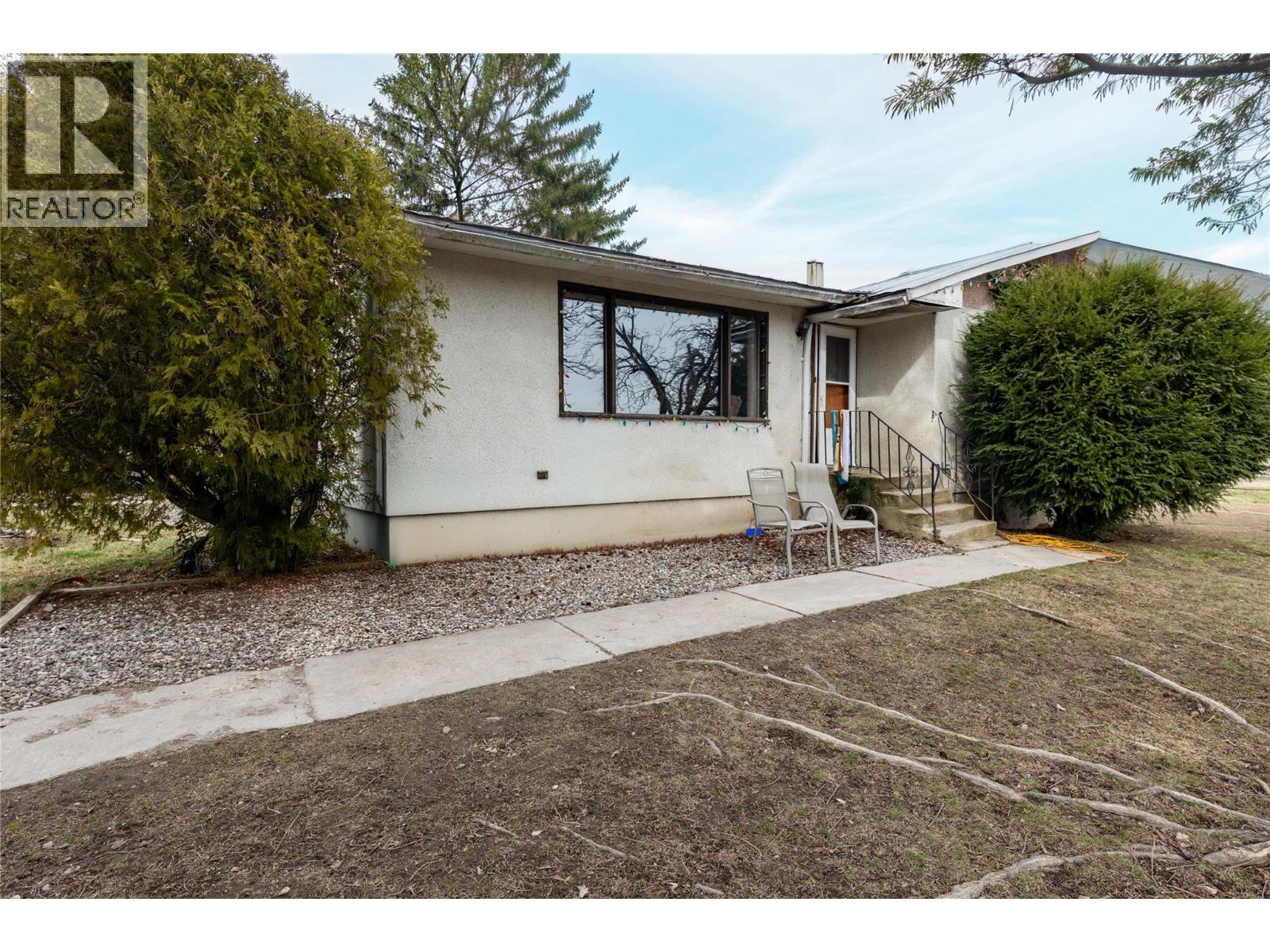 5311 30 Avenue Nw, Salmon Arm, British Columbia  V1E 3A9 - Photo 8 - 10381042