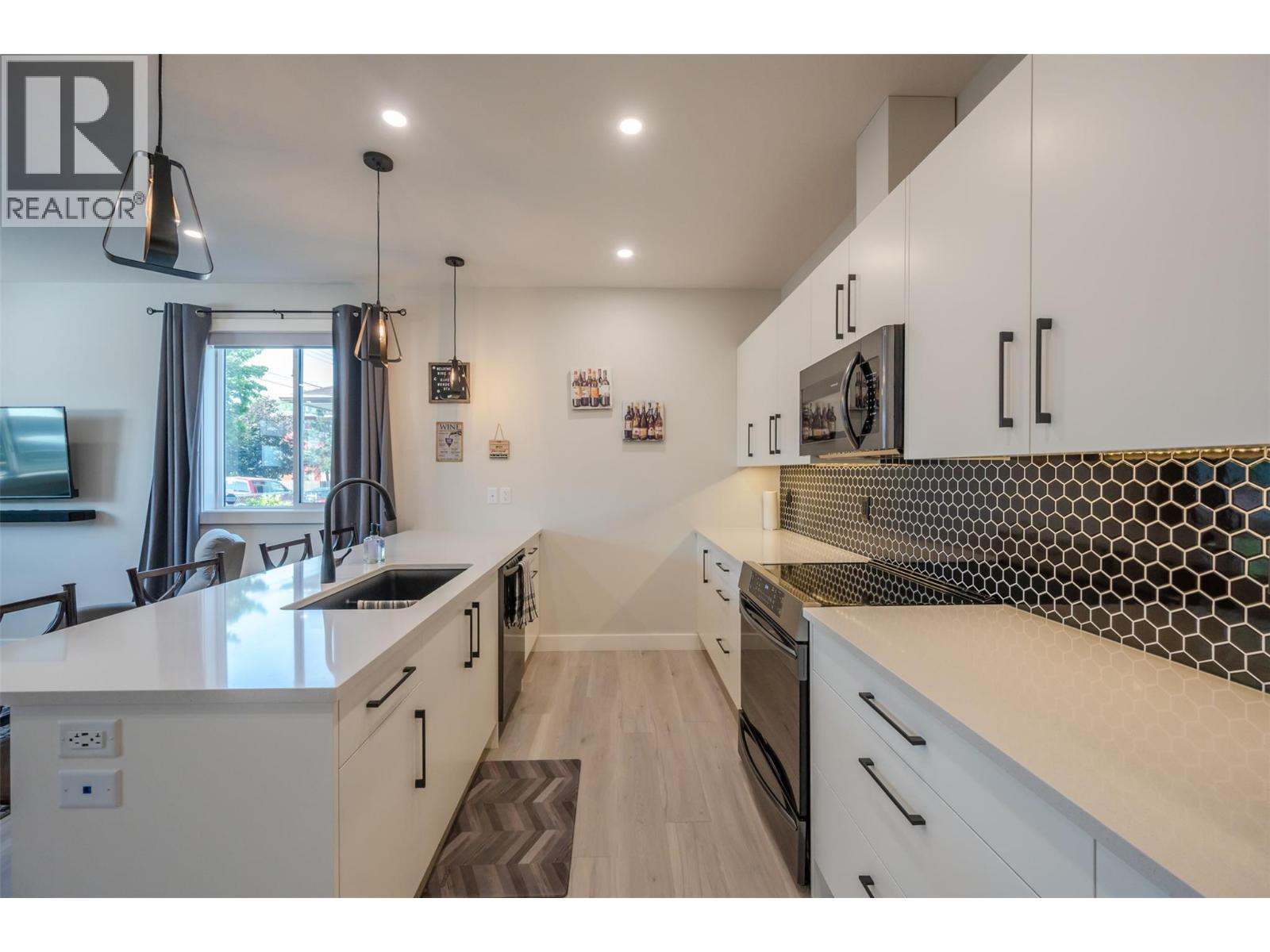 547 Westminster Avenue Unit# 101, Penticton, British Columbia  V2A 1K4 - Photo 13 - 10381010