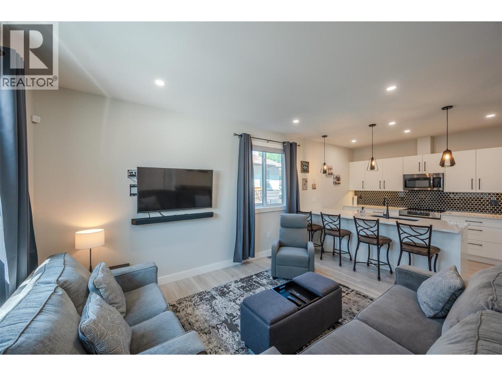 547 Westminster Avenue Unit# 101, Penticton, British Columbia  V2A 1K4 - Photo 5 - 10381010