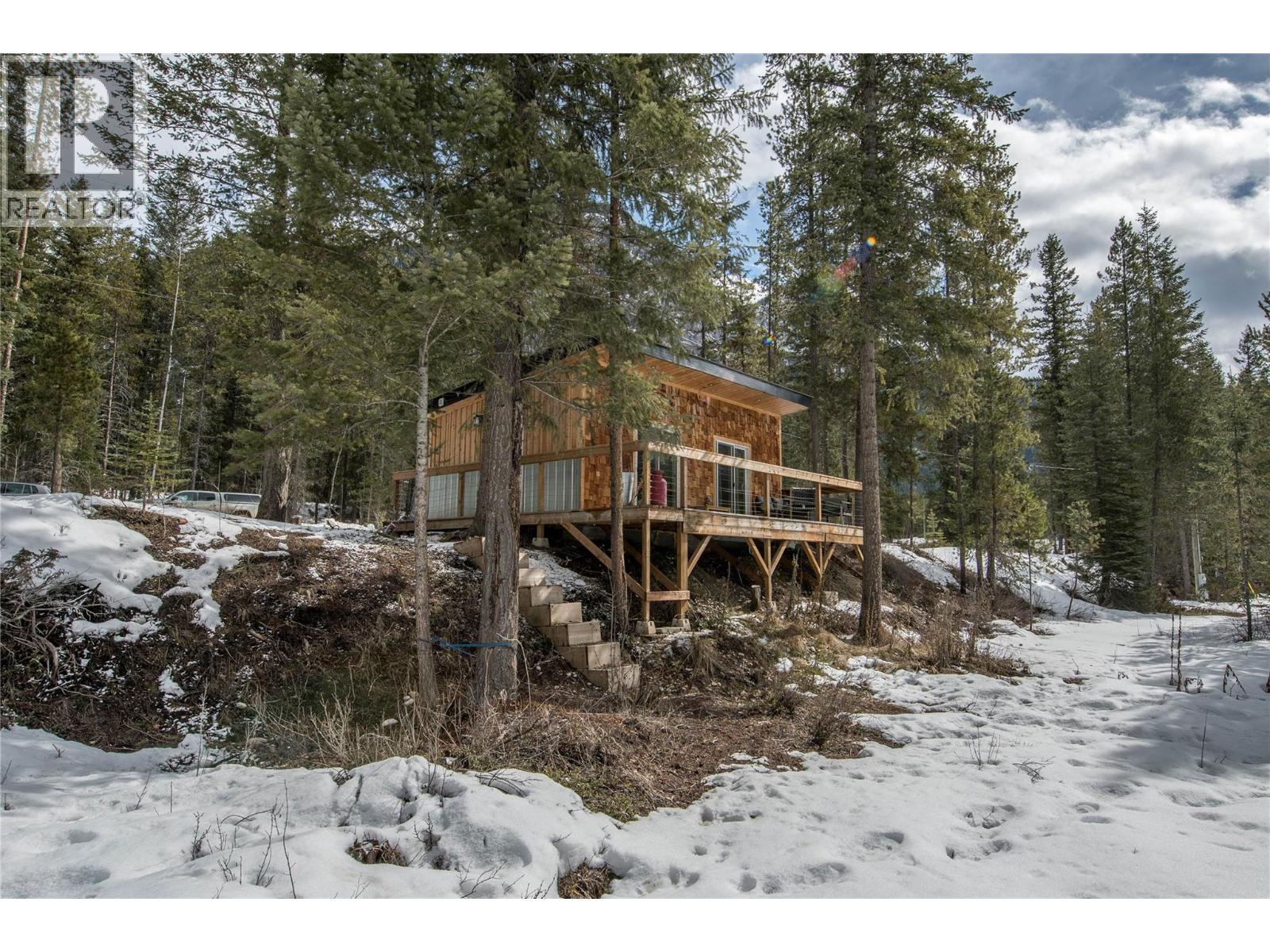 2325 Hedges Road, Golden, British Columbia  V0A 1H1 - Photo 13 - 10380971