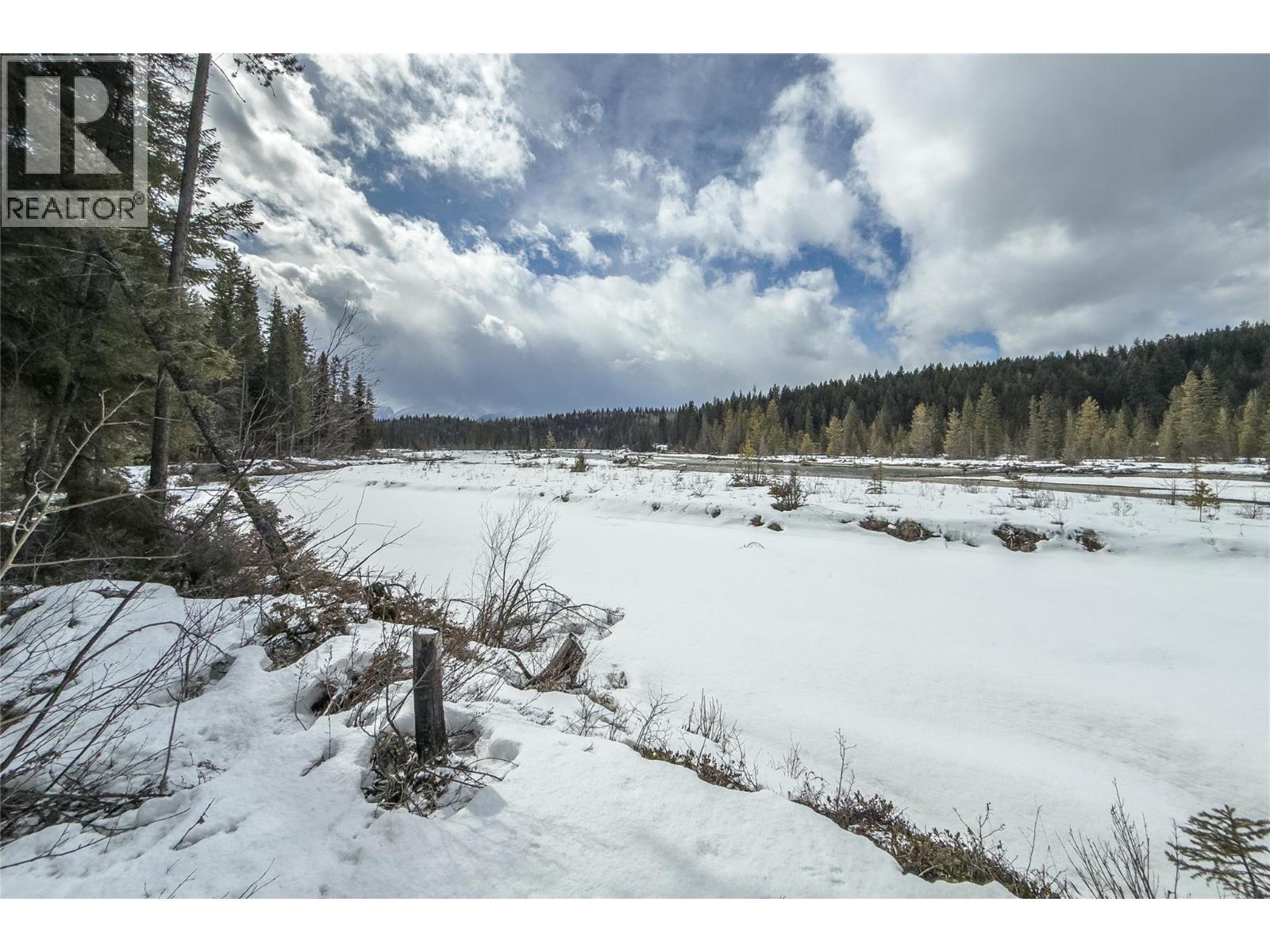 2325 Hedges Road, Golden, British Columbia  V0A 1H1 - Photo 17 - 10380971