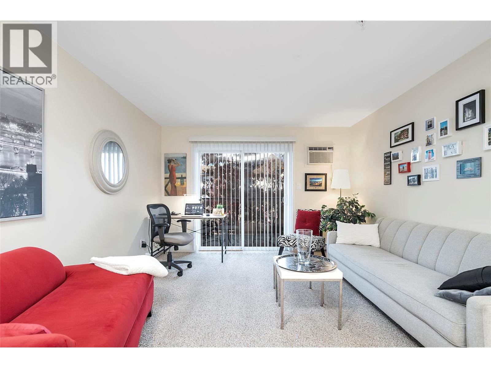 256 Hastings Avenue Unit# 301, Penticton, British Columbia  V2A 2V6 - Photo 3 - 10379802