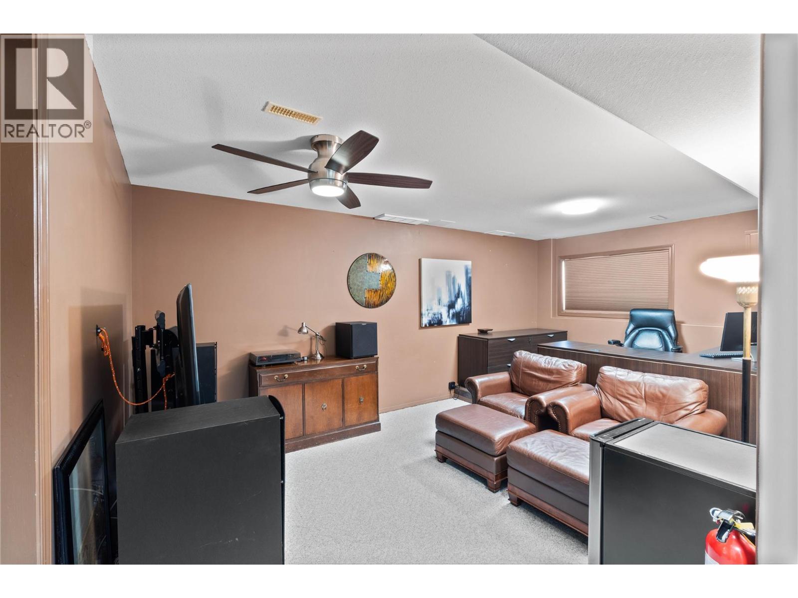 1153 14th Street, Kamloops, British Columbia  V2B 8K7 - Photo 32 - 10381034