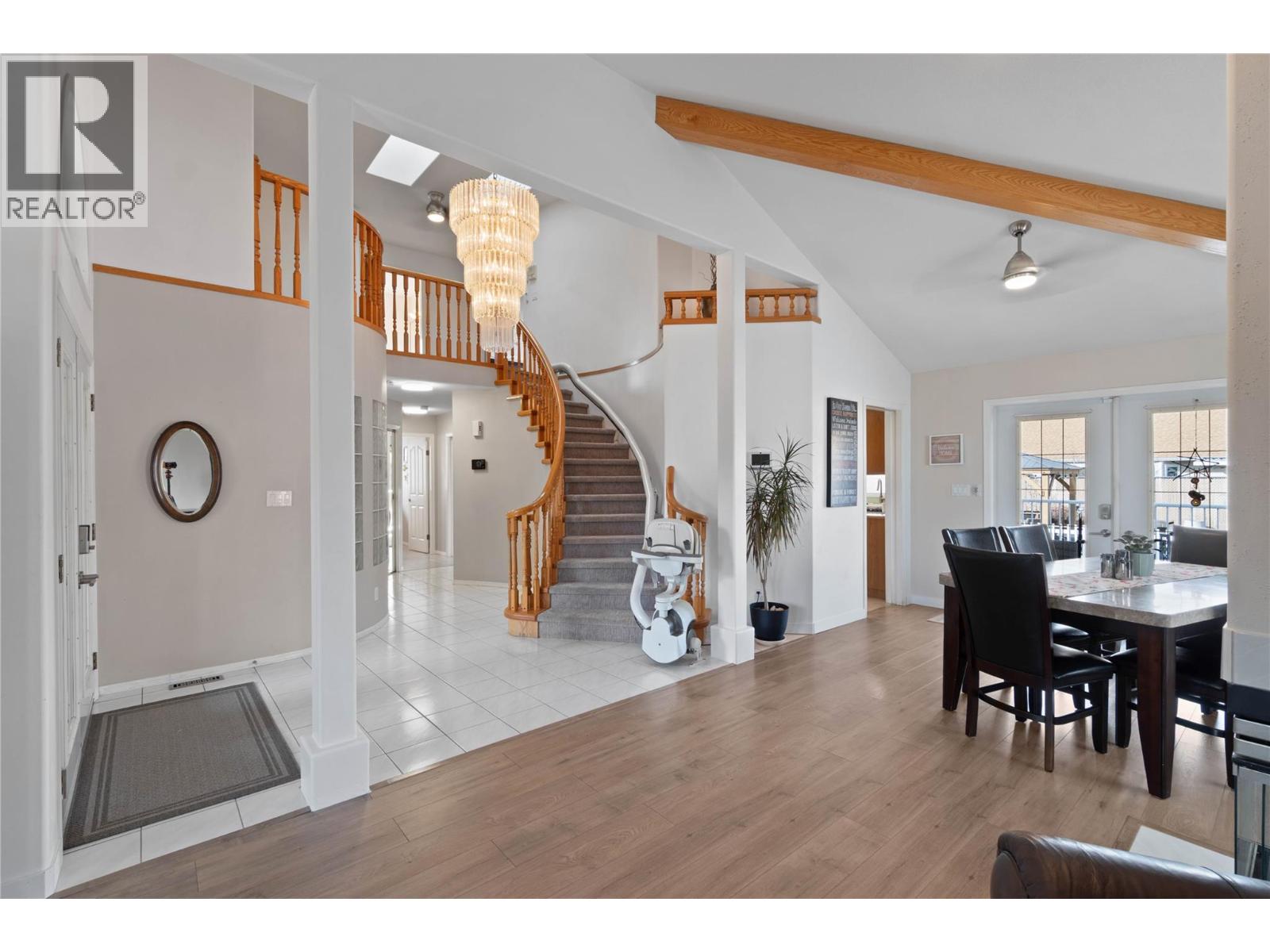 1153 14th Street, Kamloops, British Columbia  V2B 8K7 - Photo 7 - 10381034