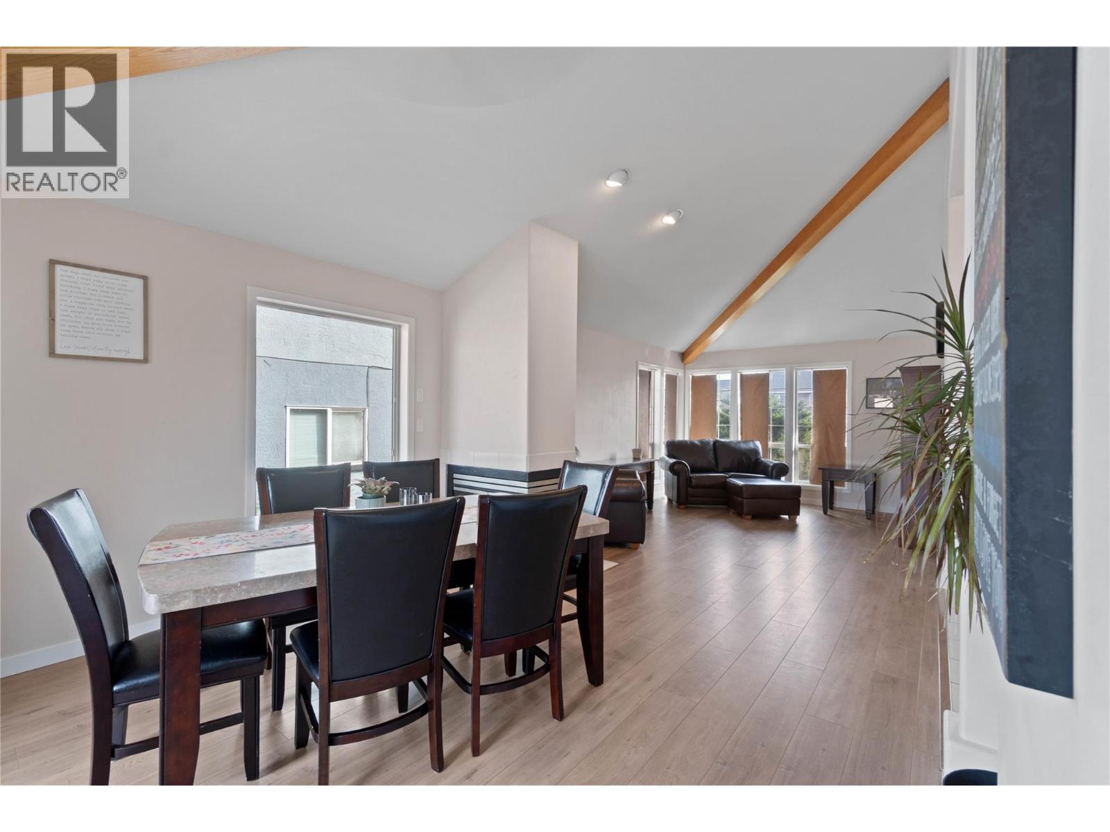 1153 14th Street, Kamloops, British Columbia  V2B 8K7 - Photo 9 - 10381034