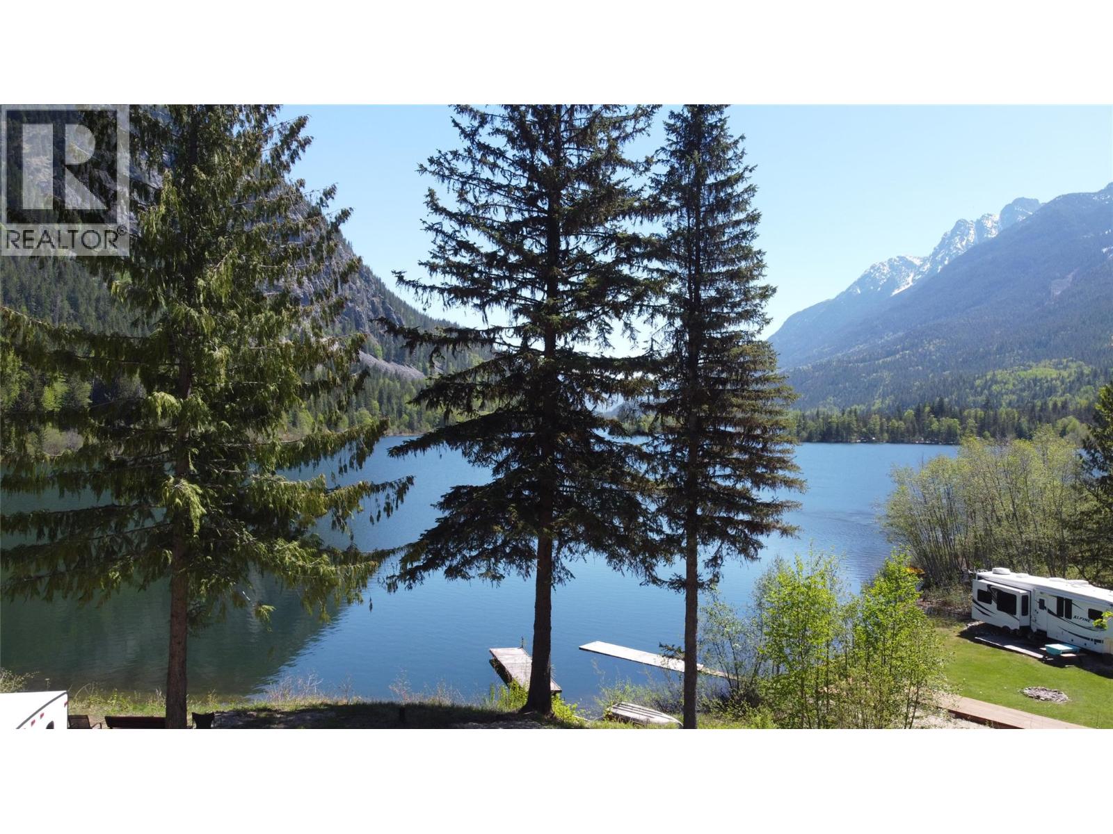 209 Island View Road, Summit Lake, British Columbia  V0G 1R1 - Photo 2 - 10380780