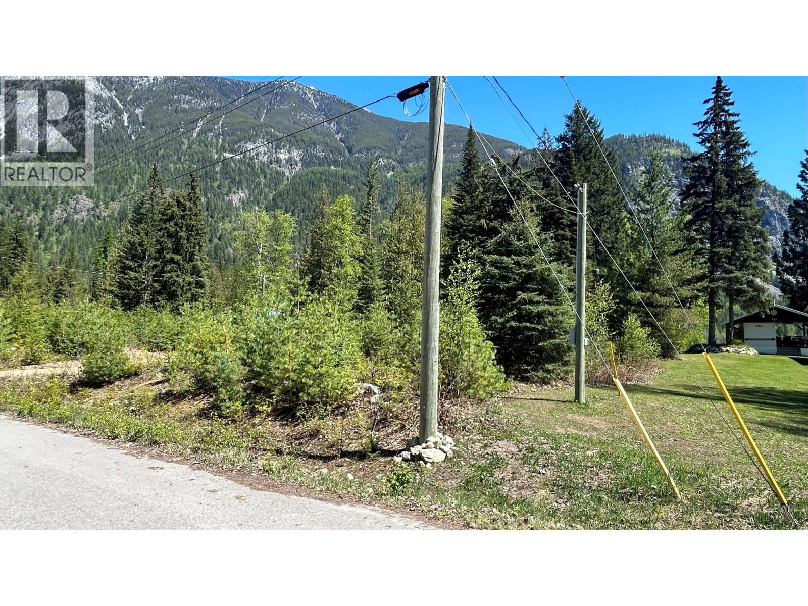 209 Island View Road, Summit Lake, British Columbia  V0G 1R1 - Photo 21 - 10380780