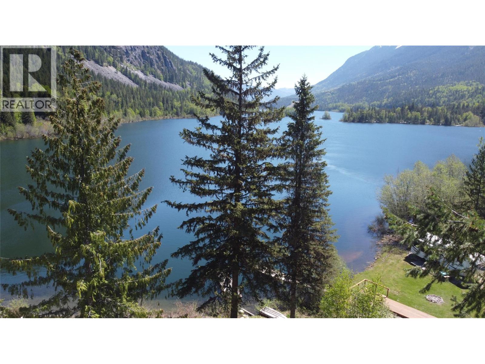 209 Island View Road, Summit Lake, British Columbia  V0G 1R1 - Photo 3 - 10380780
