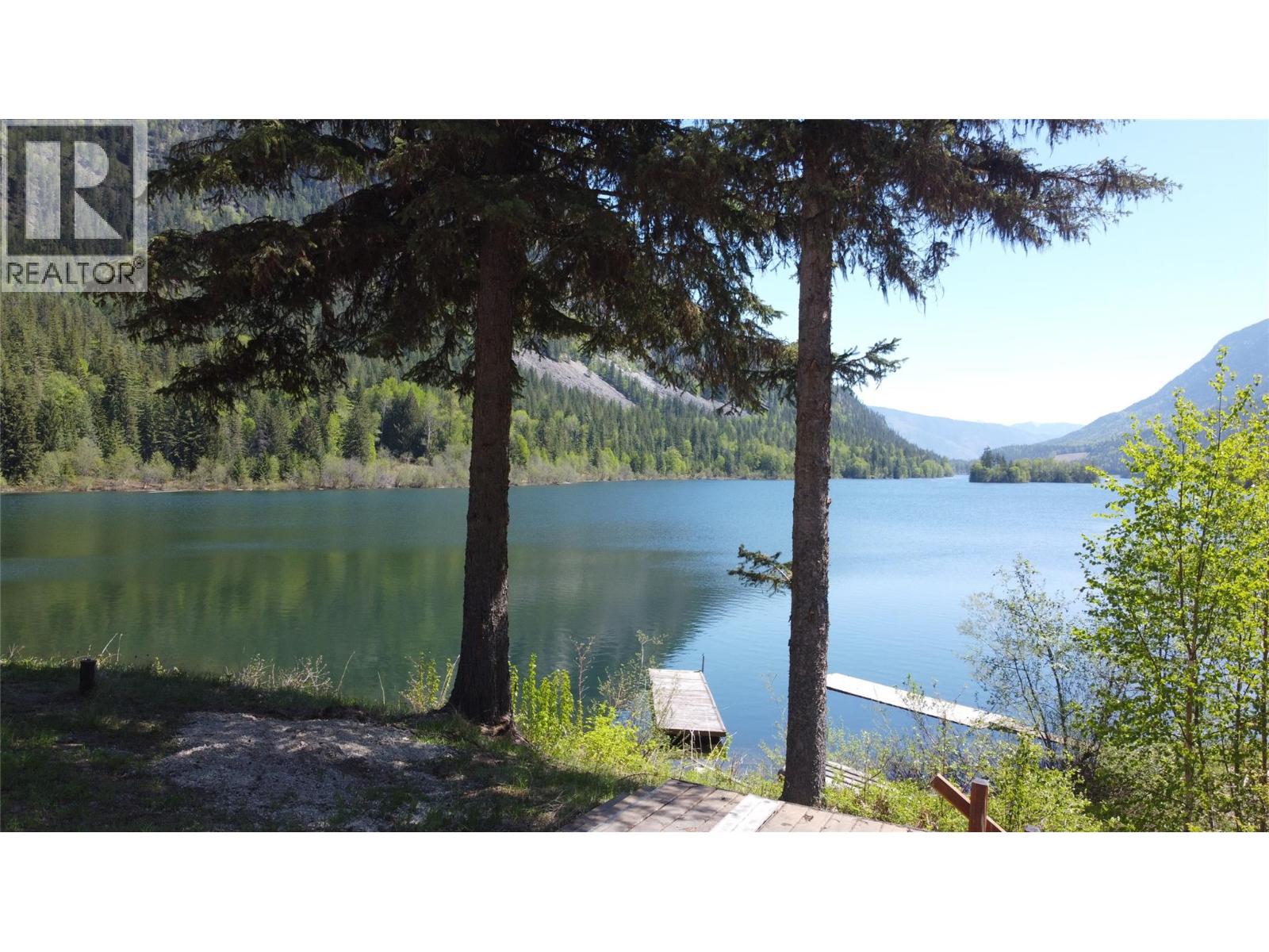 209 Island View Road, Summit Lake, British Columbia  V0G 1R1 - Photo 5 - 10380780