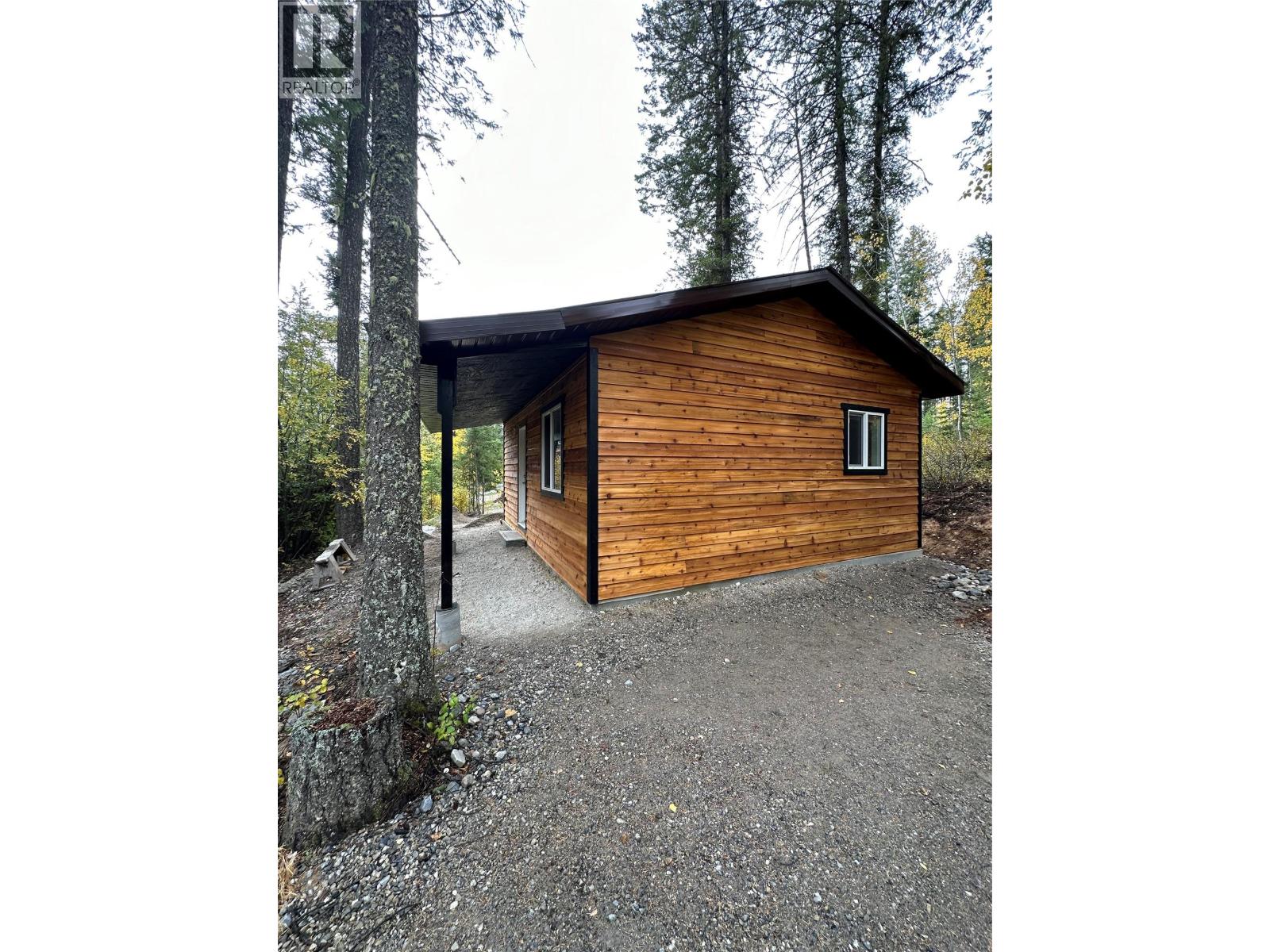 787 Golden Donald Upper Road, Golden, British Columbia  V0A 1H1 - Photo 2 - 10380251