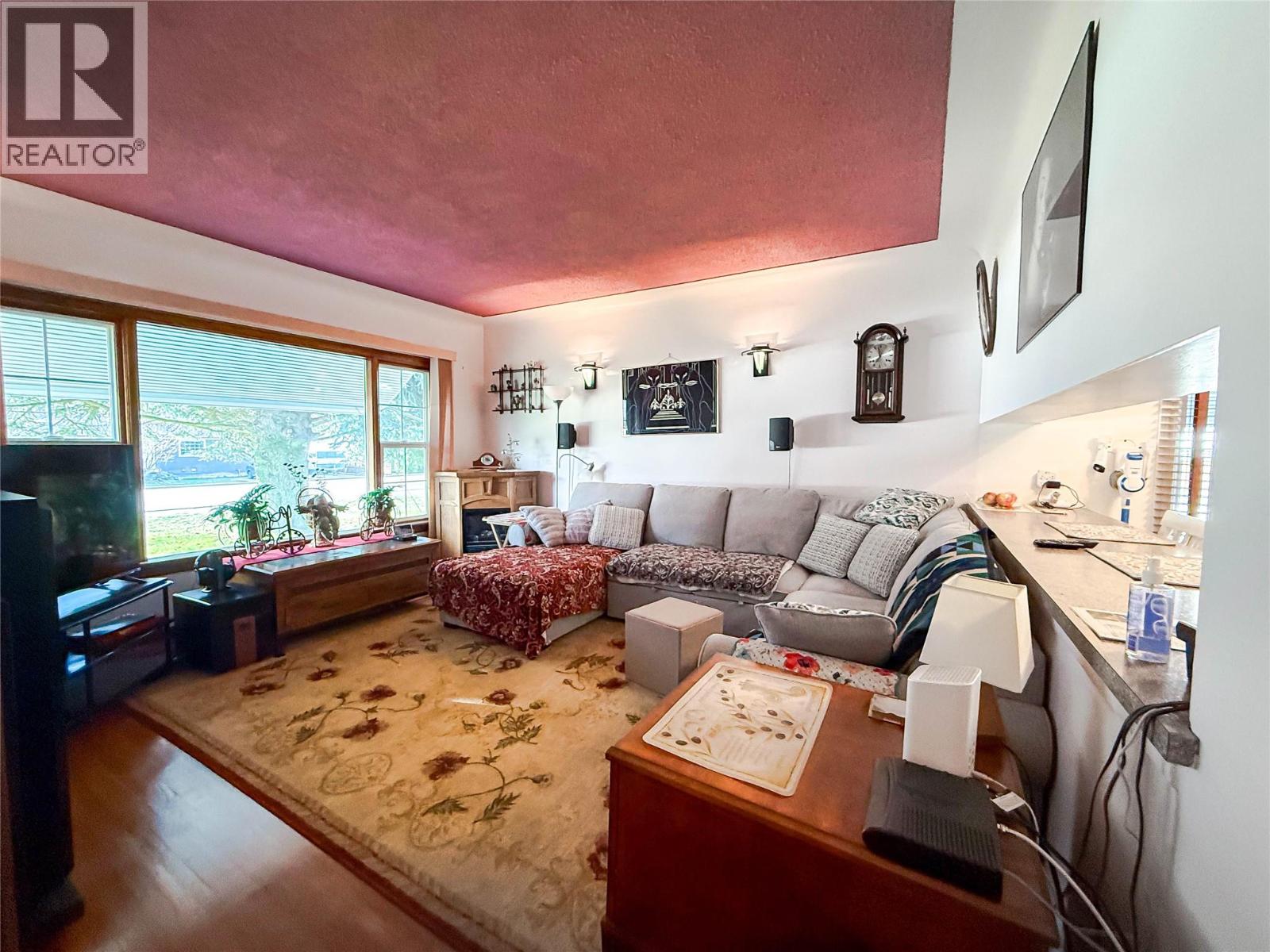 510 10th Avenue, Montrose, British Columbia  V0G 1P0 - Photo 16 - 10380818