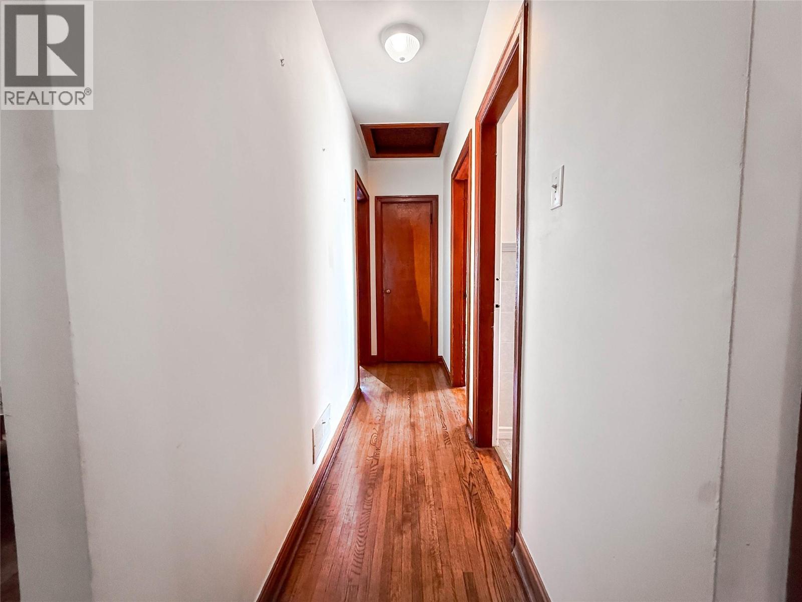 510 10th Avenue, Montrose, British Columbia  V0G 1P0 - Photo 19 - 10380818