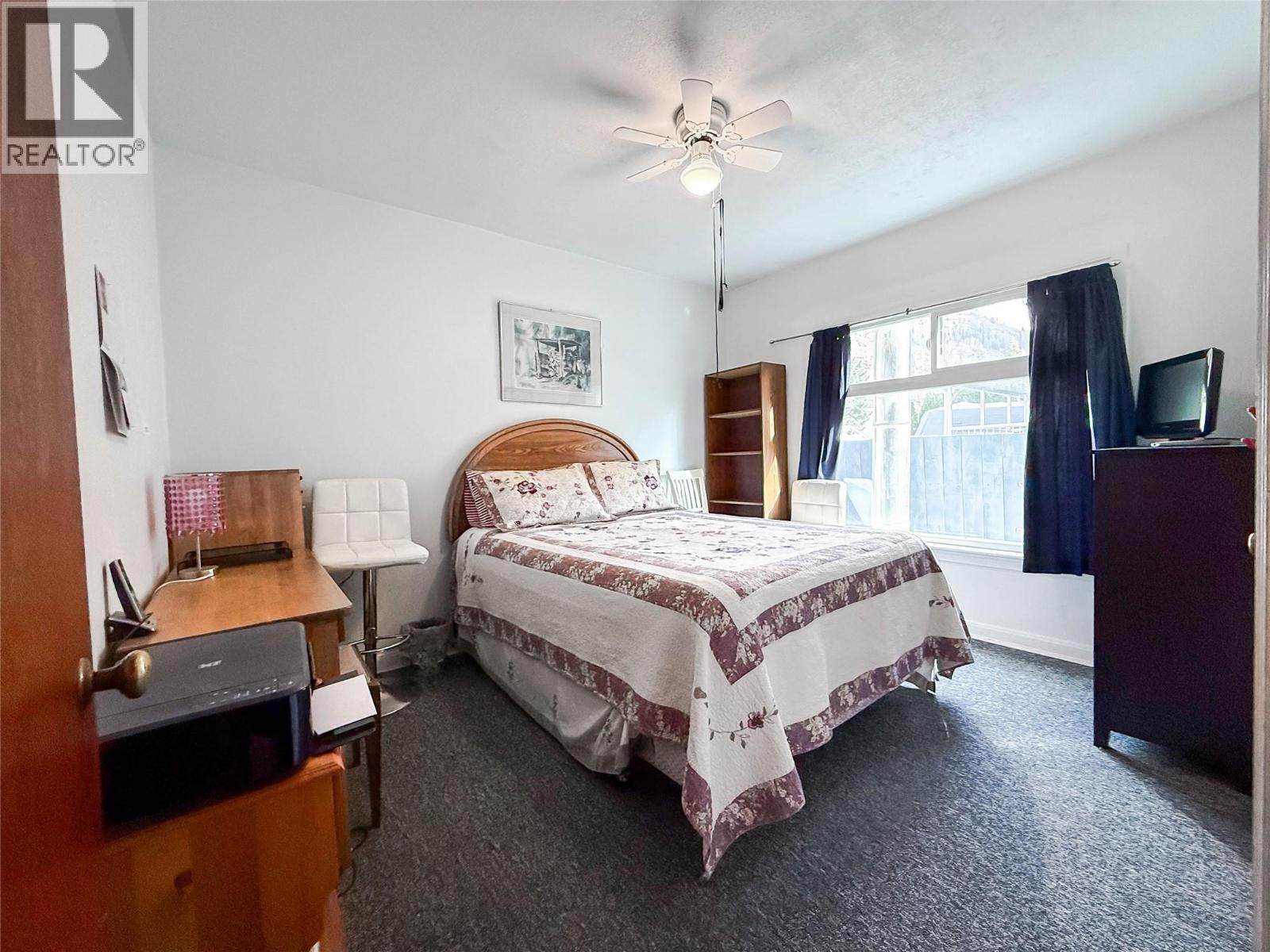 510 10th Avenue, Montrose, British Columbia  V0G 1P0 - Photo 25 - 10380818