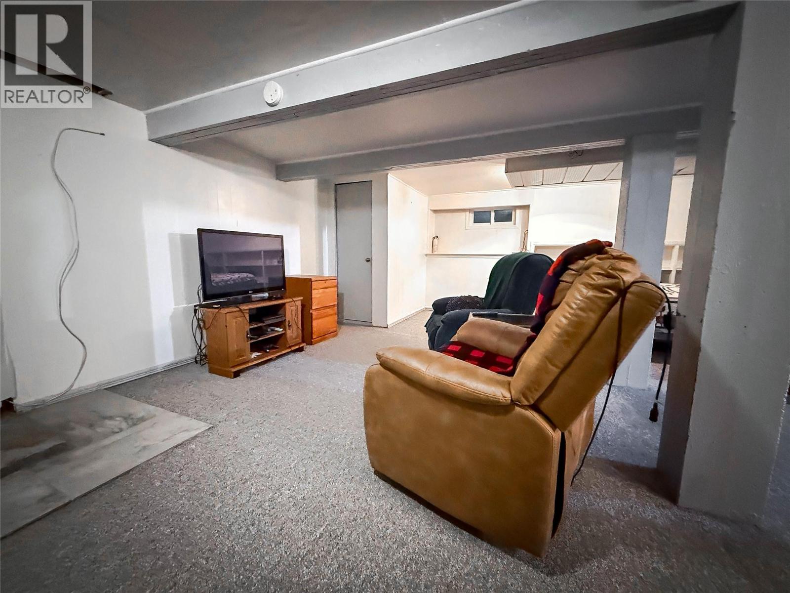 510 10th Avenue, Montrose, British Columbia  V0G 1P0 - Photo 34 - 10380818