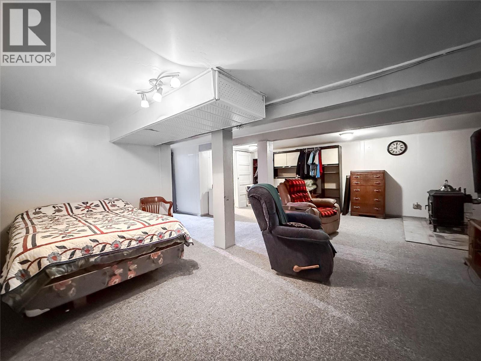 510 10th Avenue, Montrose, British Columbia  V0G 1P0 - Photo 35 - 10380818