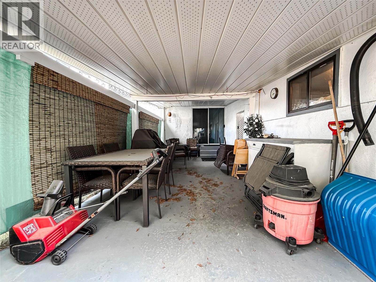 510 10th Avenue, Montrose, British Columbia  V0G 1P0 - Photo 49 - 10380818